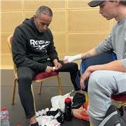 Professeur diplômé dispense cours de boxe anglaise kick boxing kone boxe thai